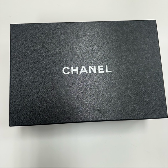 CHANEL Goatskin Grosgrain Cap Toe CC in Beige/Black - Picture 8 of 9